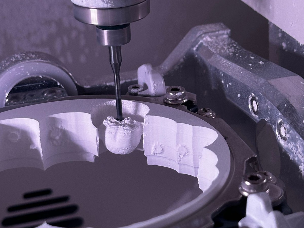 高精度 CNC 磨削加工实拍
